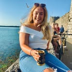 Suzanne Beesley - Facebook