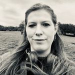 Suzanne Booker - @suzanne.booker.739 - Instagram
