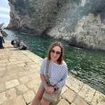 Suzanne Champion - @suze145 - Instagram