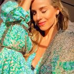Suzanne Claire - @ayearfullofaugusts - Instagram