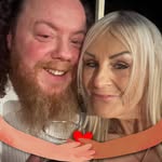 Suzanne Drake - @snugggizmomo20 - Instagram