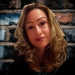 Suzanne Fox - @cafoxyfoxx - Instagram