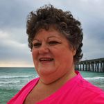 Suzanne - @suzanne.frederick.5 - Instagram