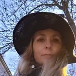 Suzanne Howe - @ennazusy - Instagram