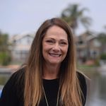 Suzanne Abbitt Humphrey - @suzanneshops - Instagram