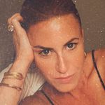 Suzanne Lyons - @svl_london_telaviv - Instagram