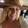 Suzanne Magee - @coolestfarmer - TikTok