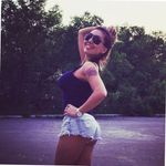 Suzanne Medina - @phowocardnes1976b - Instagram