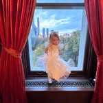 Suzanne Meisel - @suescrossing - Instagram