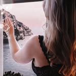 Suzanne Rollins - @geenitoques2 - Instagram