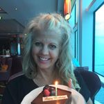 Suzanne Rucker - @suzannerucker - Instagram