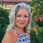 Suzanne Sheffield - @swooziegou - Instagram