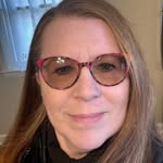 Author Suzanne Smith - @suzannesmith9948 - Instagram