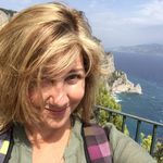 Suzanne Wright - @suzannechachacha - Instagram