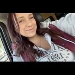 Suzanne Wynn - @suzannescarlet219 - Instagram