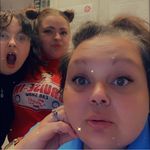 Suzanne Smith - @suziekramerlove - Instagram