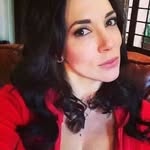 Suzy Arnold - @suzyarnold88 - Instagram