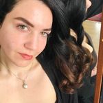 Sydney Mae Booth - @floatingoveratlantis - Instagram