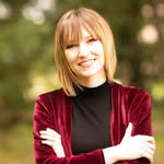 Sydney Cobb - @sydneyc_writesfantasy - Instagram