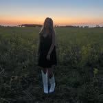 Sydney - @sydneycombs87 - Instagram