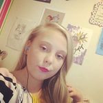 Sydney Coster - @sydney_makeup_hair - Instagram