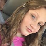 Sydney Crain - @candyinsane.crain - Instagram