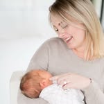 Sydney Curtis - @thecakefulmama - Instagram
