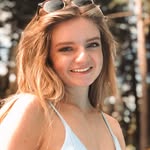 Sydney Elmore - @travelmores - Instagram
