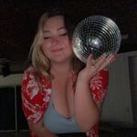 Sydney English - @sandestuff - Instagram