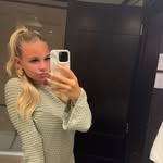 Sydney Lowe - @xsydneylowe - Instagram