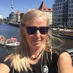Sylvia Block - @snblock1968 - Instagram