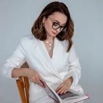 Sylvia Dickens - @prof.sylvia_dickens - Instagram