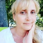 Sylvia Hahn - Mentor - @sylviahahn.medium - Instagram