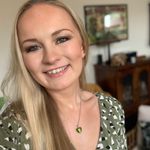 Sylvia Cowie - @sylvialuisa - Instagram