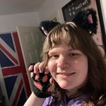 Sylvia Pickering - @awoken.rose - Instagram