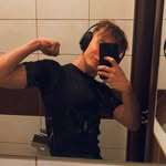 Szymon Dąbrowski - @mlodybogsuchyy - Instagram