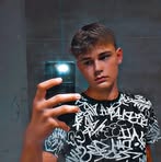 Szymon Dabrowski - Facebook