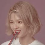 TAEUN KIM - @la_mejor_fresita_8 - Instagram