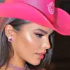 Emilly Araújo - @emillyaraujoof - TikTok