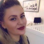 Tamara Booth - @tamaraleabooth - Instagram