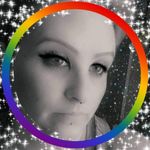Tamara Lowry - @monkeifoot - Instagram