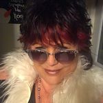 Tamara Lyons - @lyons1100 - Instagram