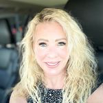 Tami Barker - @tamiarnette - Instagram
