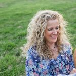 Tammy Akers - @myriadofmoments - Instagram
