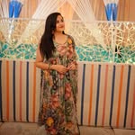 Tania Chatterjee - @t_wi_life - Instagram