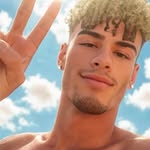Tanner Finley - @soulsearchingstars - Instagram