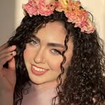 @taraahoseni - Instagram