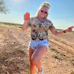Tara Blackwell - @tara_stos - Instagram