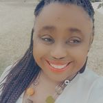 Tara Booth - @taras_glam_house - Instagram