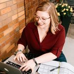 Tara Dickson - @mittentravelco - Instagram